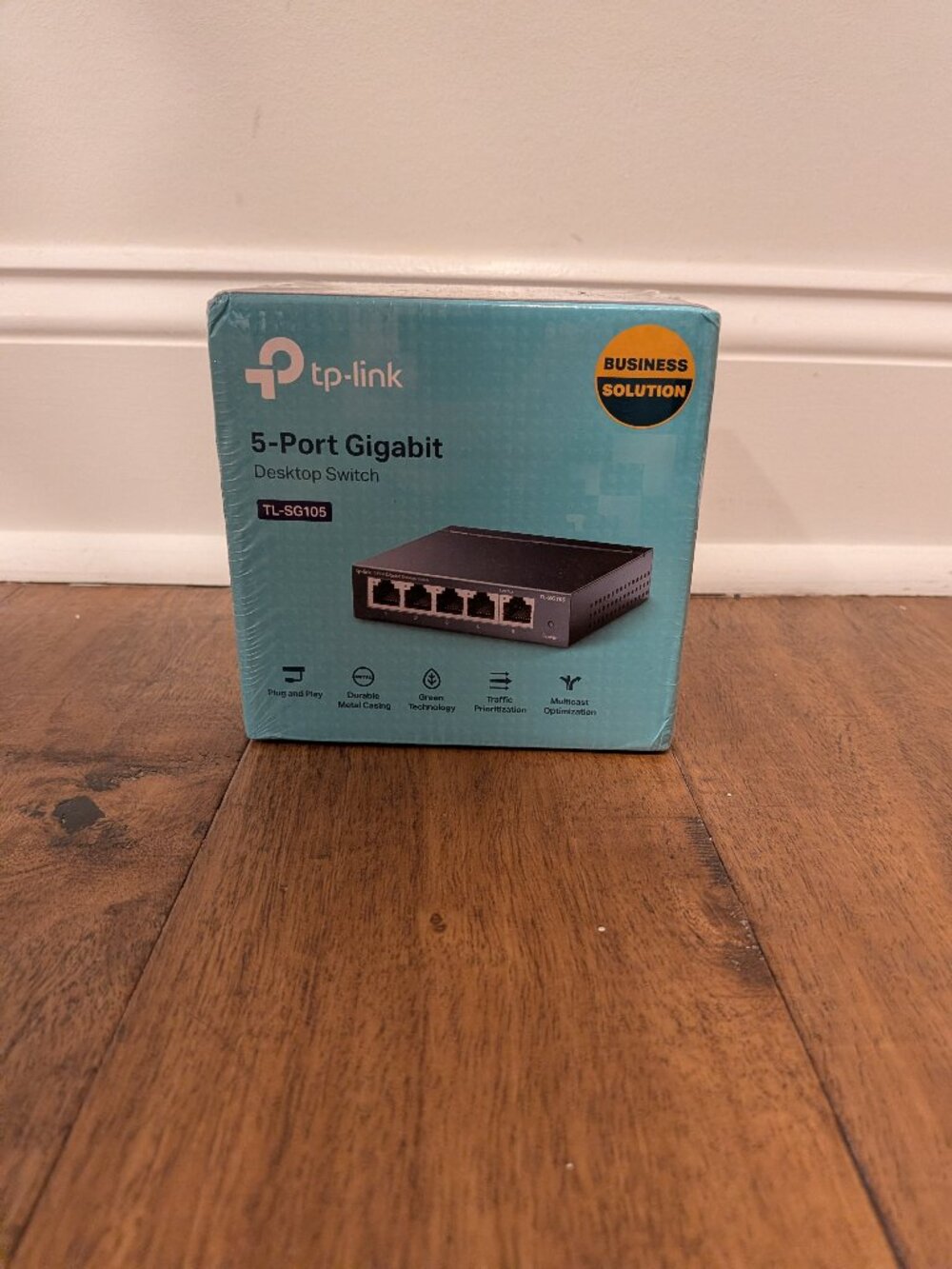 tp-link TL-SG105 5-port Gigabit desktop switch